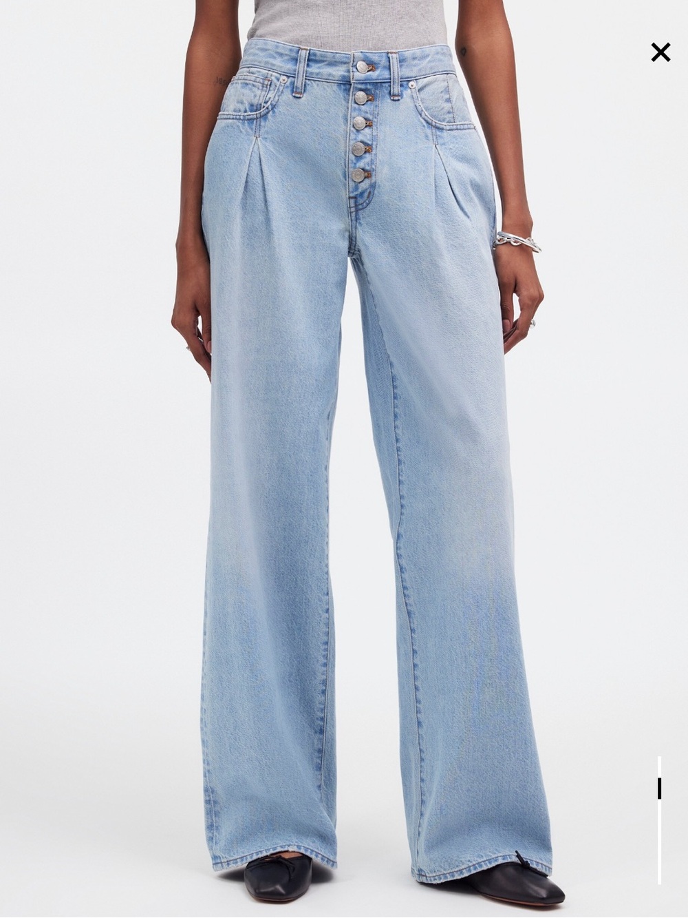 Madewell Superwide-Leg Jeans in Cather Wash: Button-Front Edition